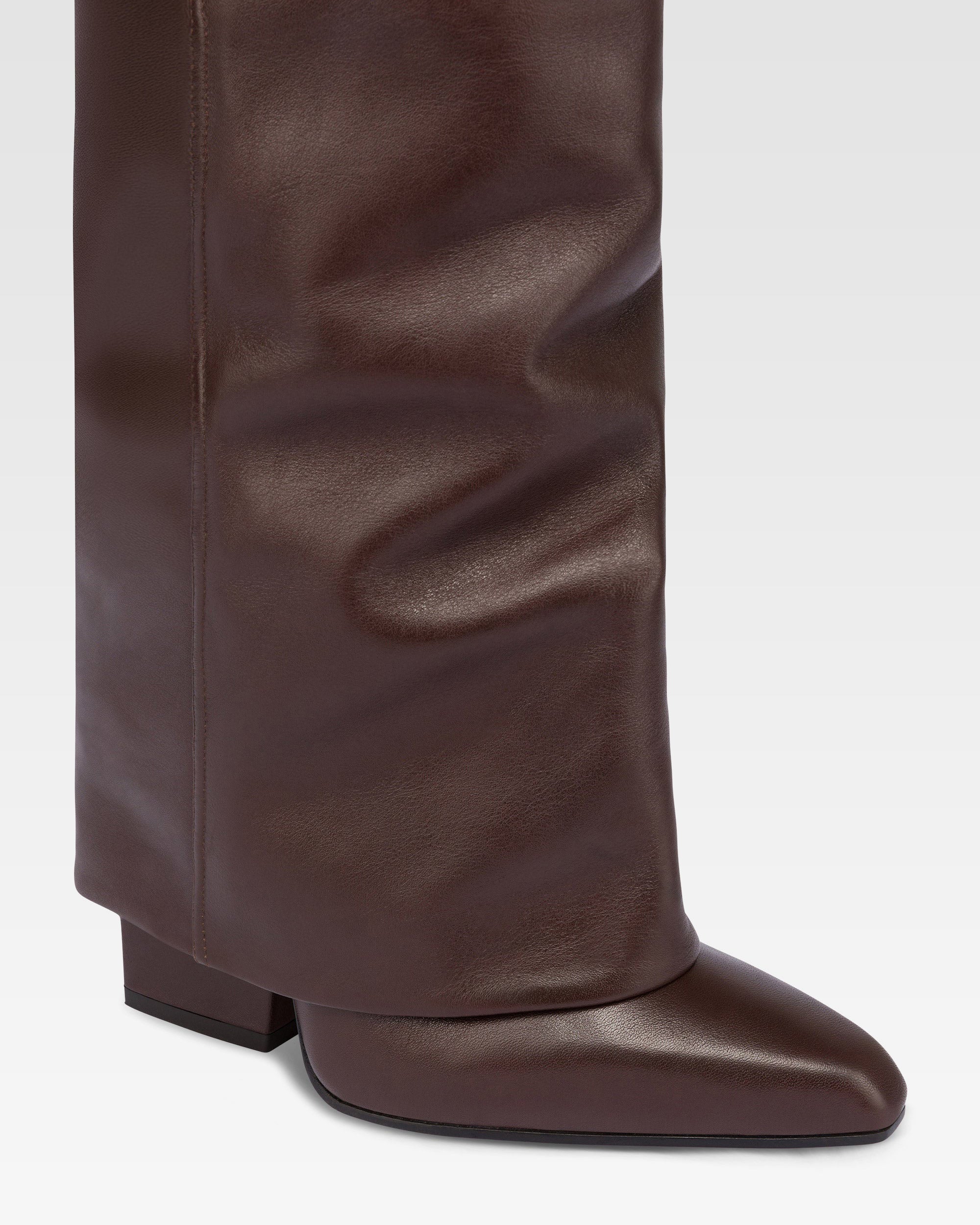 Fold-over boots in mocha leather