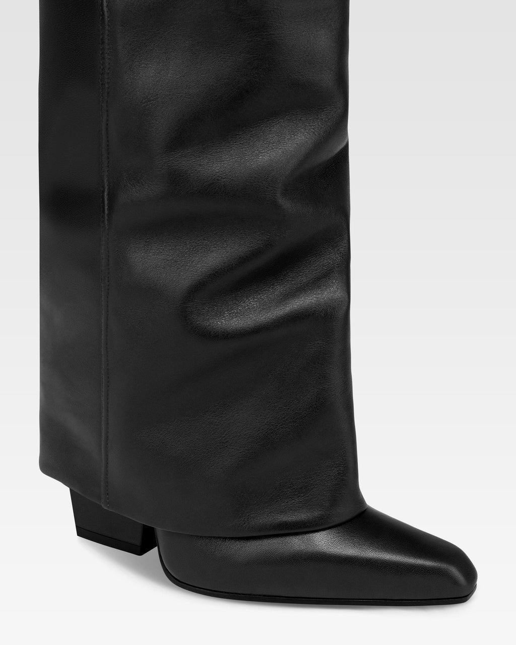 Fold-over boots in black leather