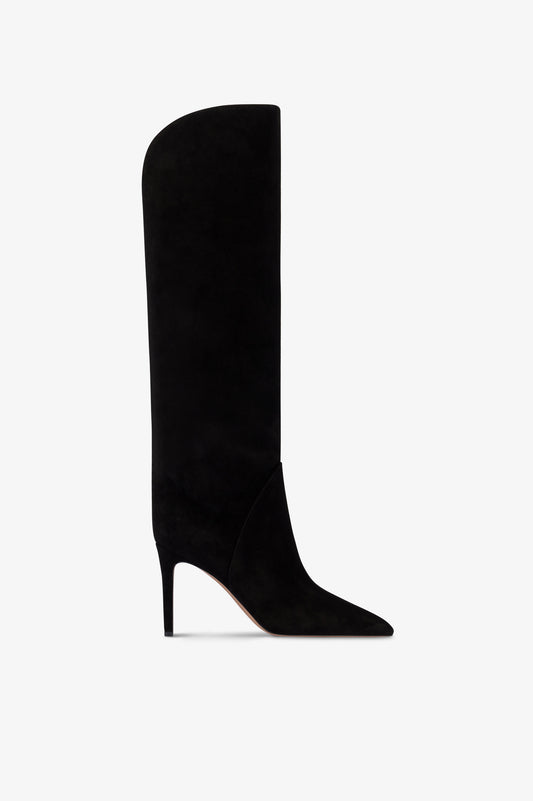Boots in black calf suede leather.