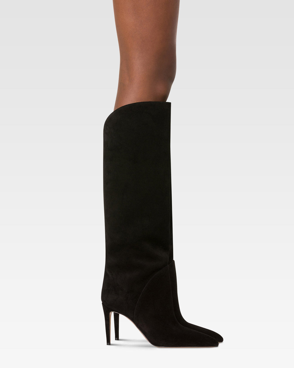 Boots in black calf suede leather.