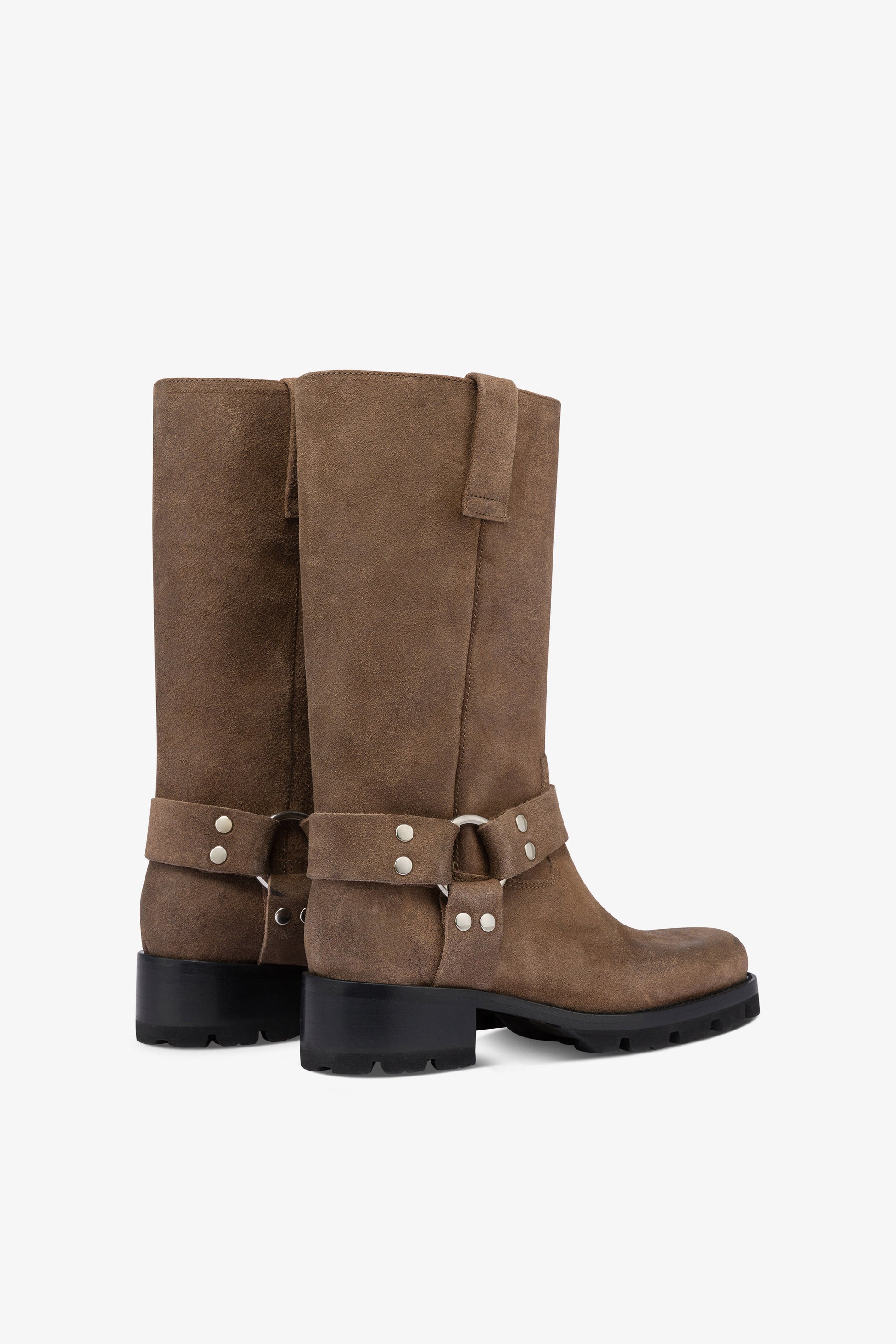 Boots in brown suede leather