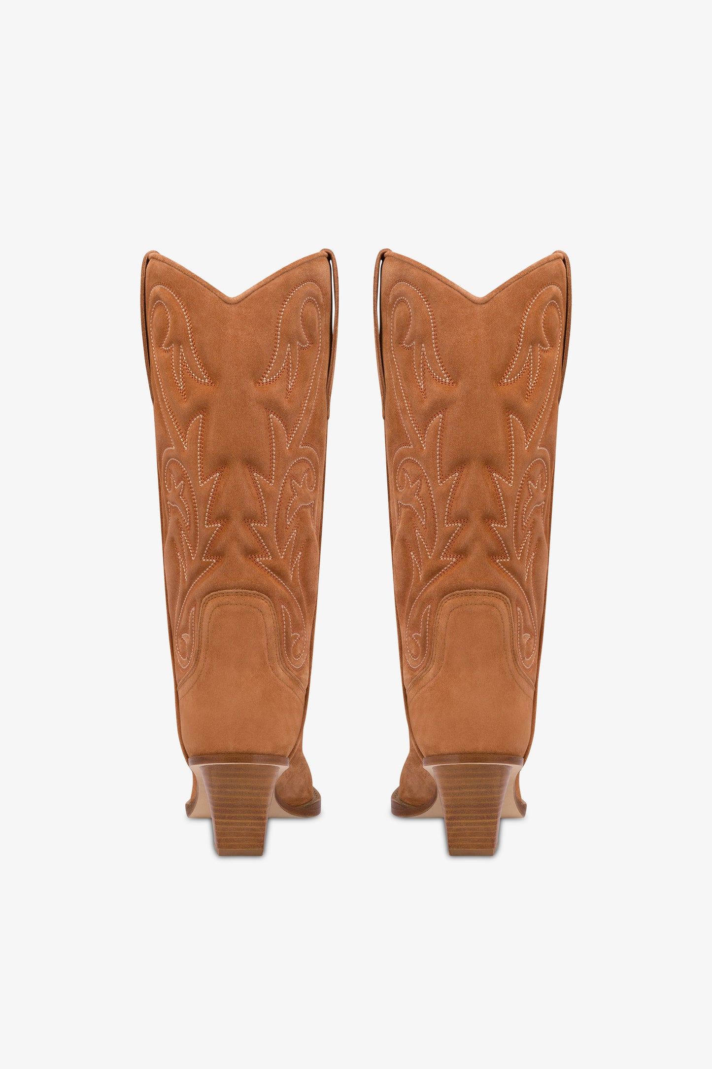 Boots in terracotta suede leather