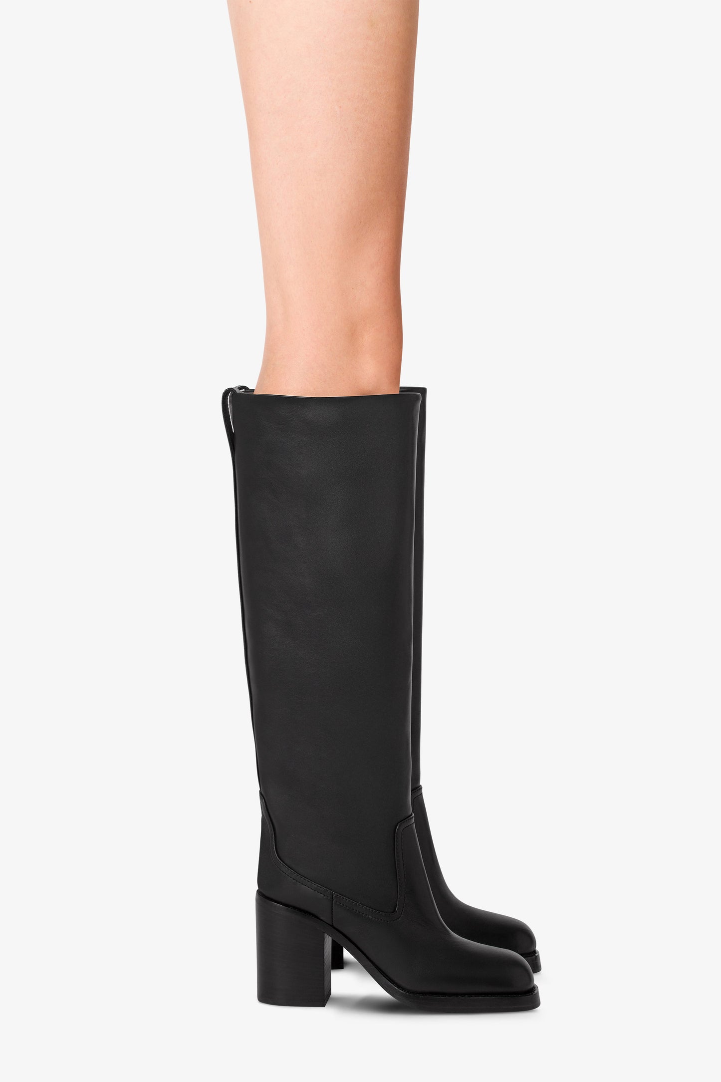 Bottes en cuir noir