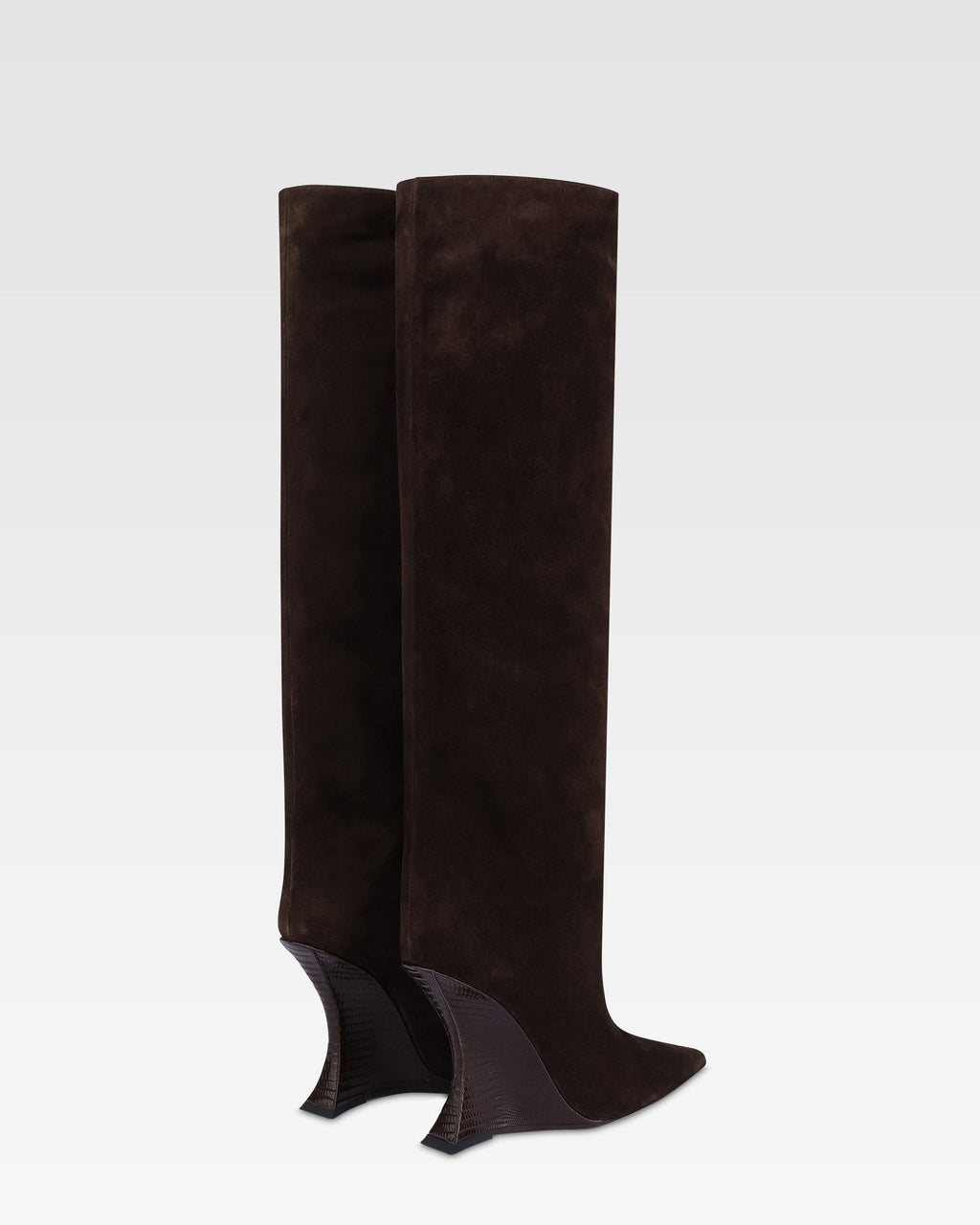 Boots in chocolate calf suede leather with lizard print leather heel