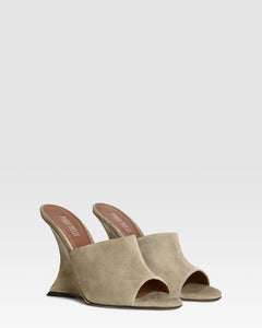 Sabots in stone calf suede leather