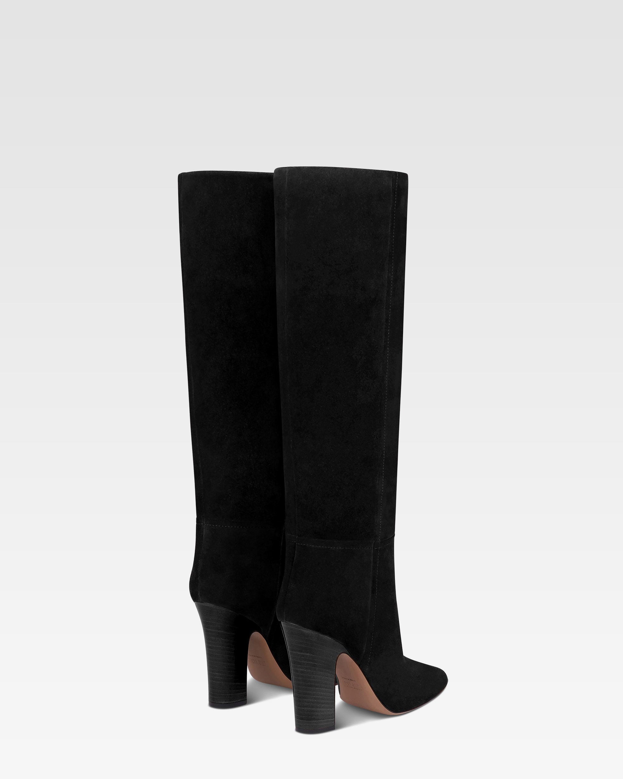 Stiefel aus schwarzem Kalbsveloursleder