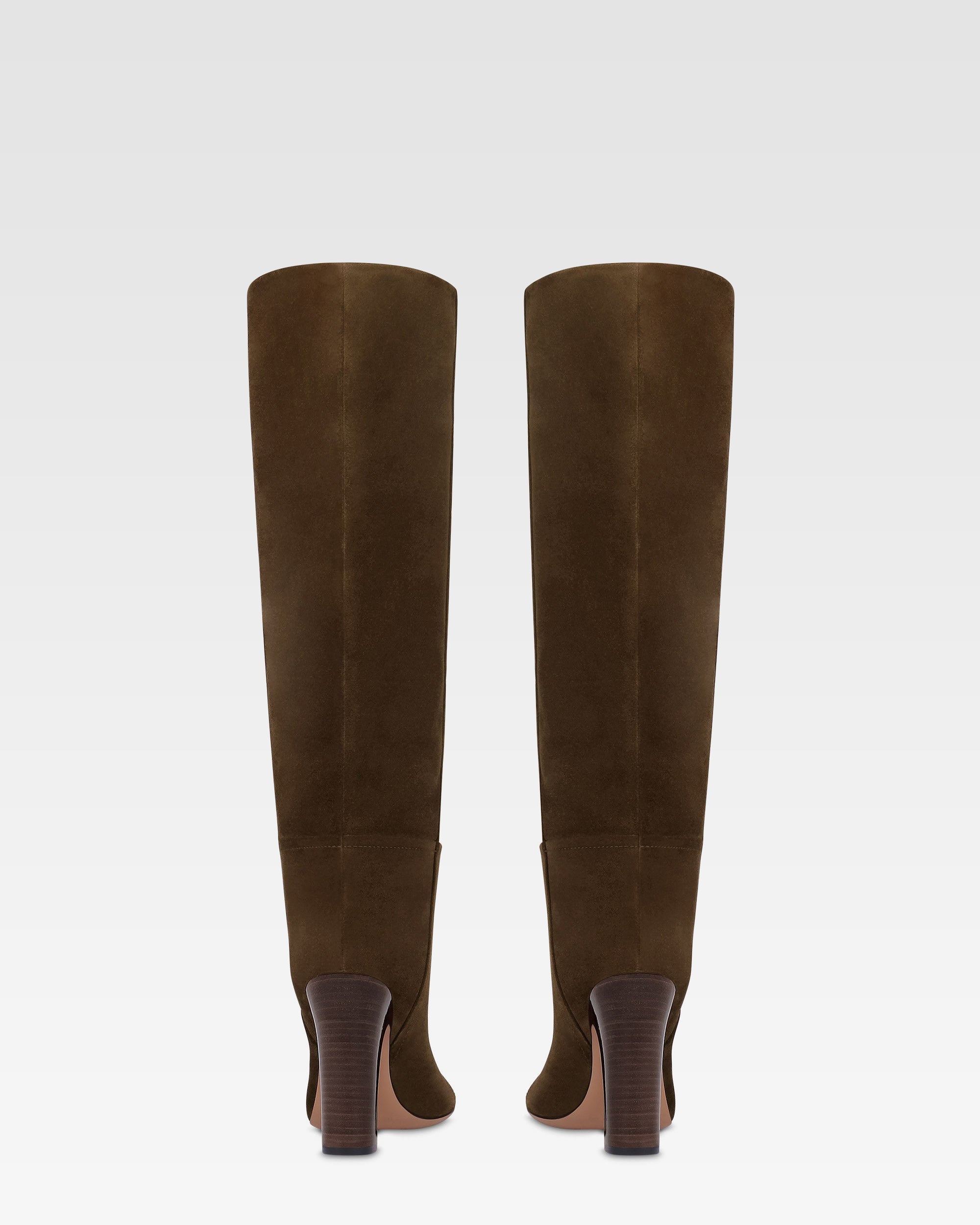 Botas de ante de becerro color ebano