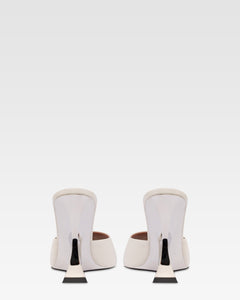 Mules in pelle bianca e zeppa galvanizzata