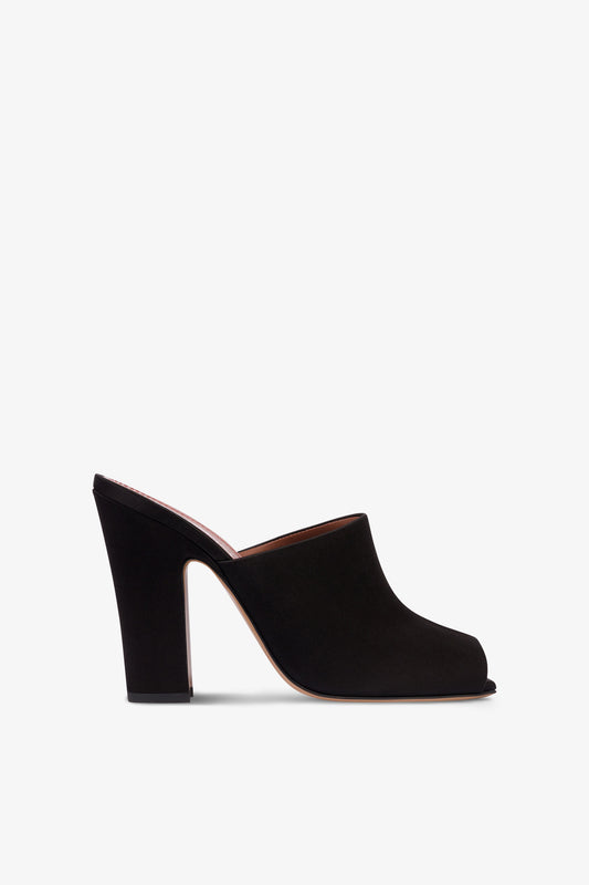 Mules in black satin