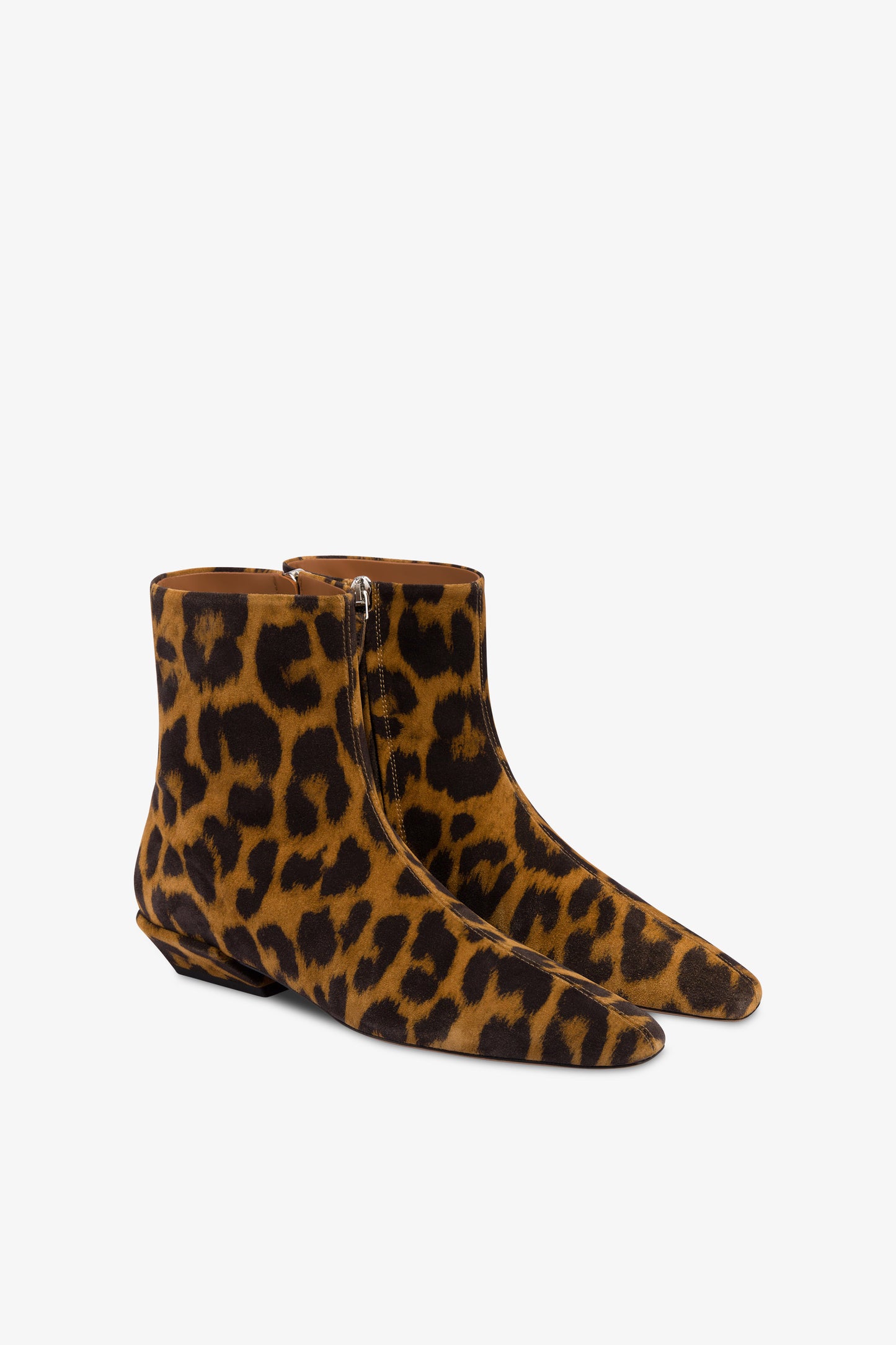 Boots in russet leopard-print suede leather