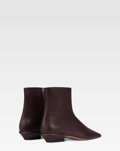Ankle boots in mocha calf leather