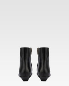 Stivaletti in pelle nera