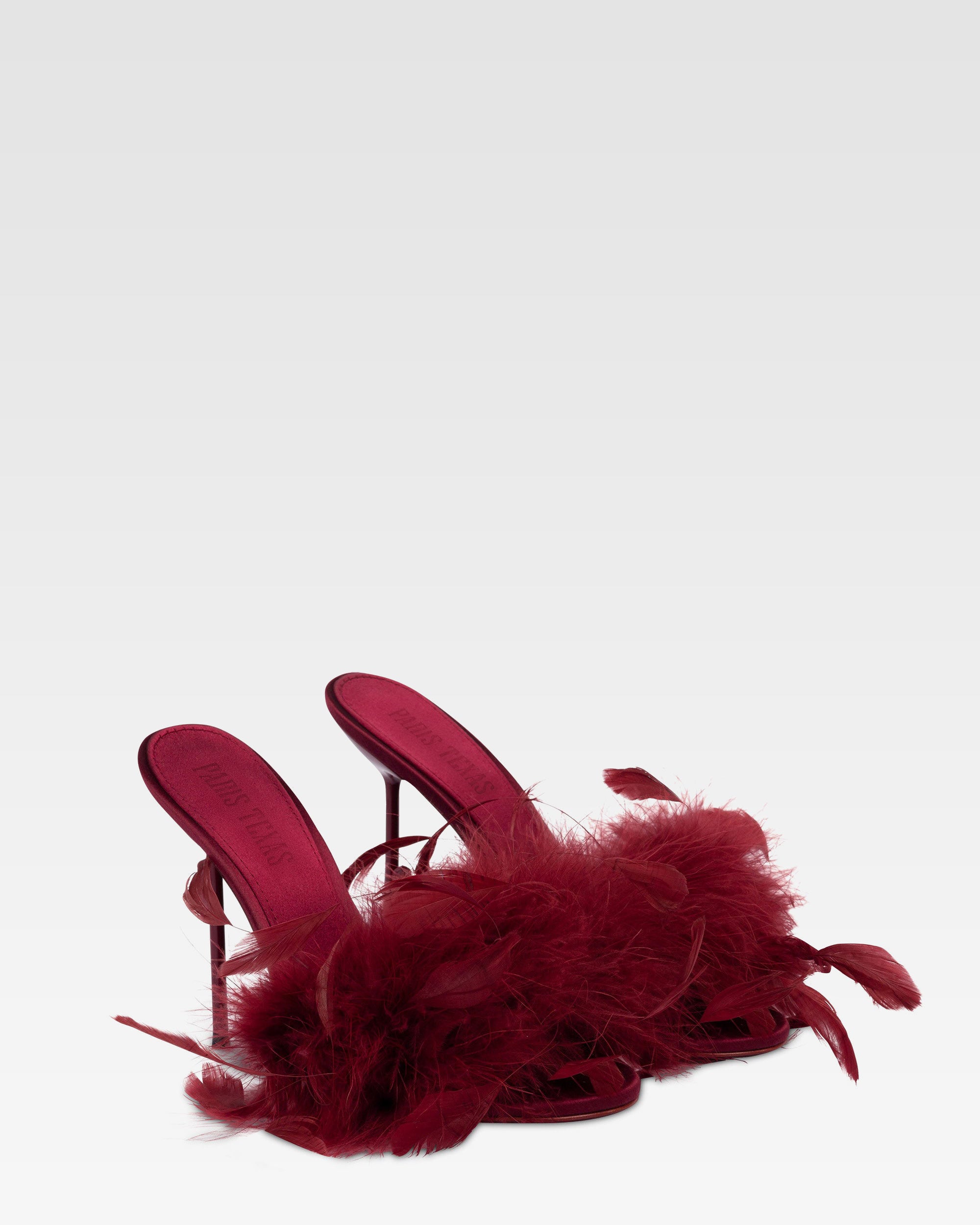 Mules in satin rouge noir