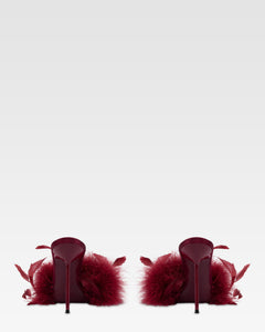 Mules in satin rouge noir