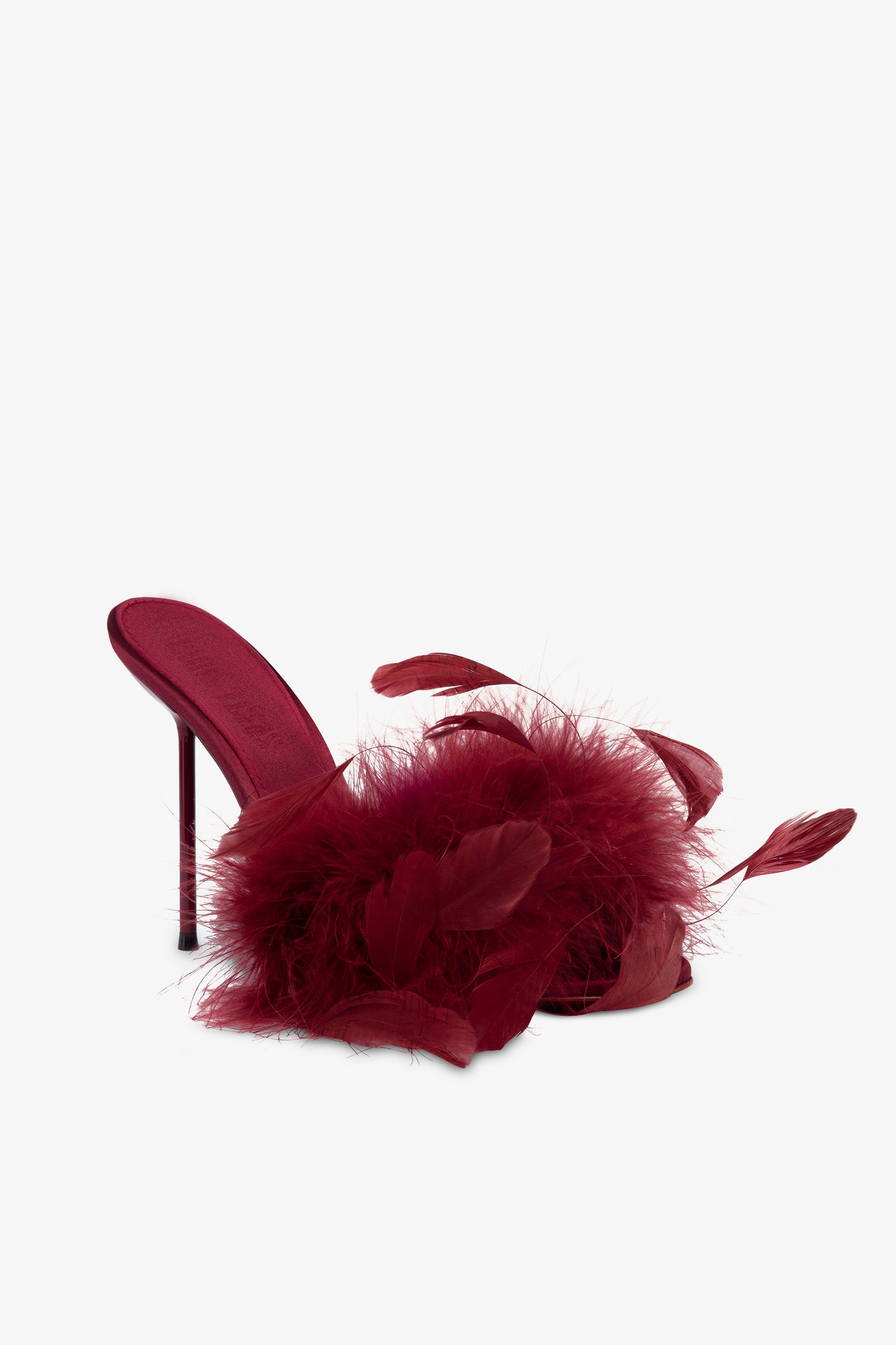 Mules in burgundy satin