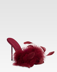 Mules in satin rouge noir