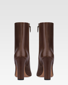 Stiefeletten aus schwarzem Kalbsleder