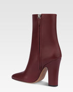 Bottines en cuir de veau rouge sombre