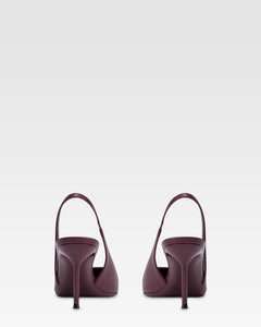 Slingbacks in rouge noir leather