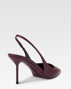 Slingbacks in rouge noir leather