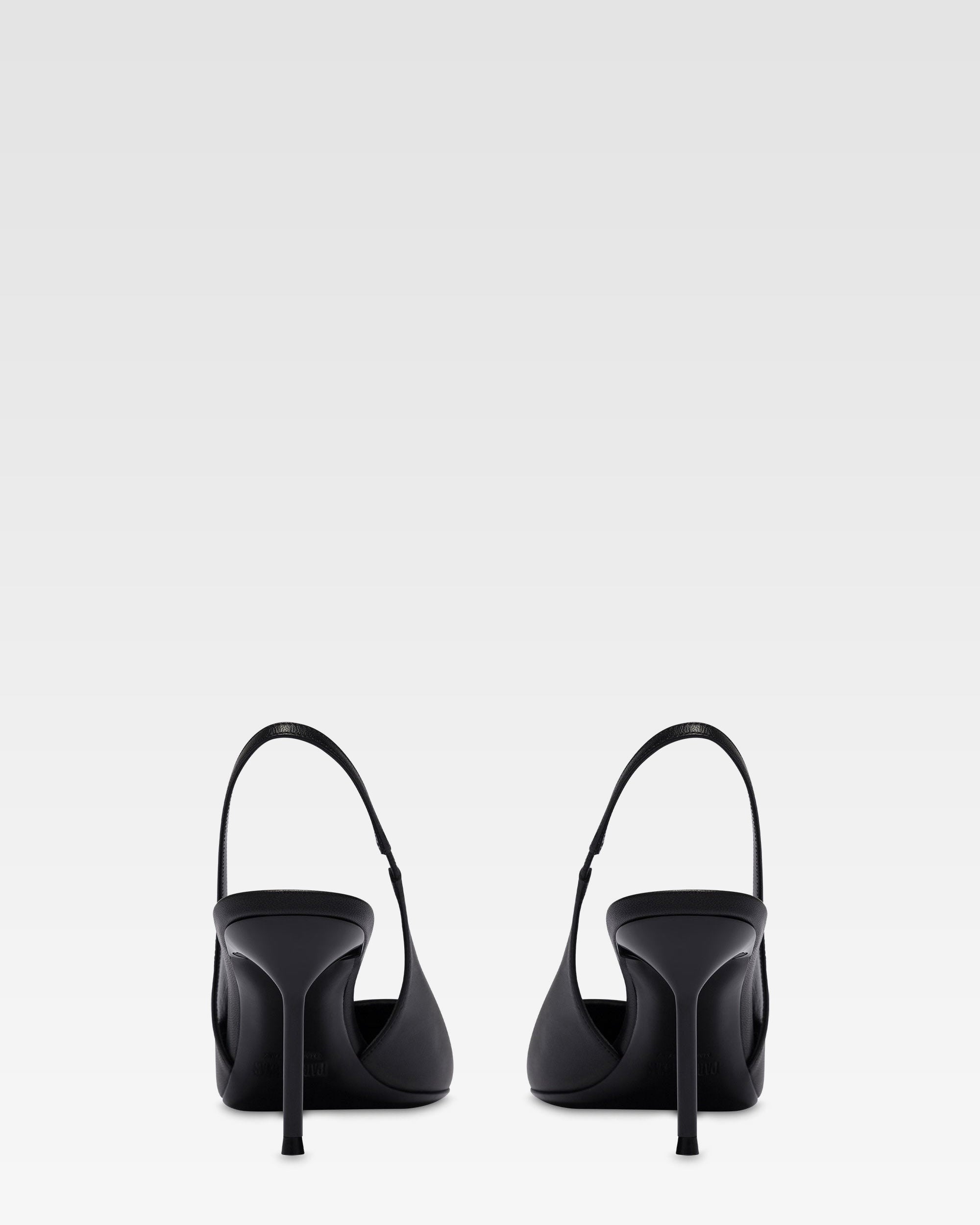 Slingbacks in black leather