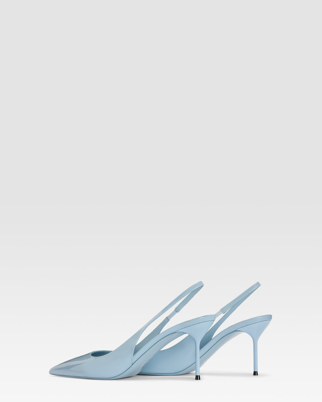 Slingbacks in denim-colored patent leather