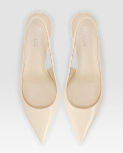 Slingbacks in ivory patent leather