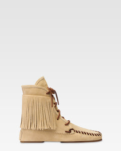 Boots in ecru suede leather