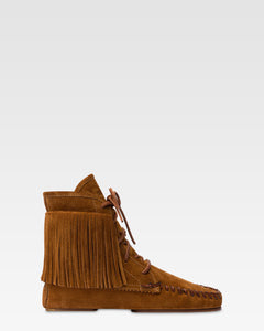 Boots in cognac suede leather