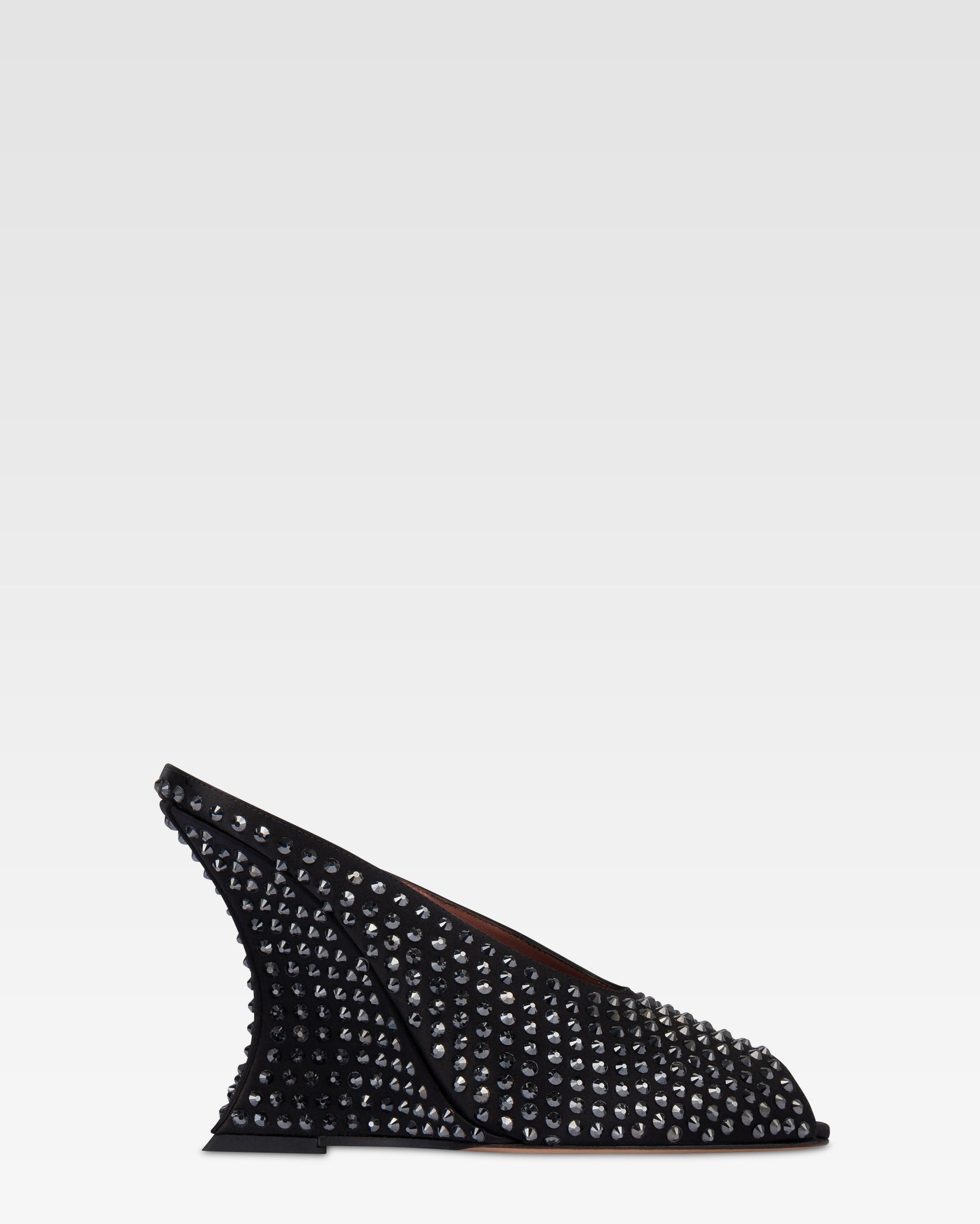 Sabots in raso nero con cristalli