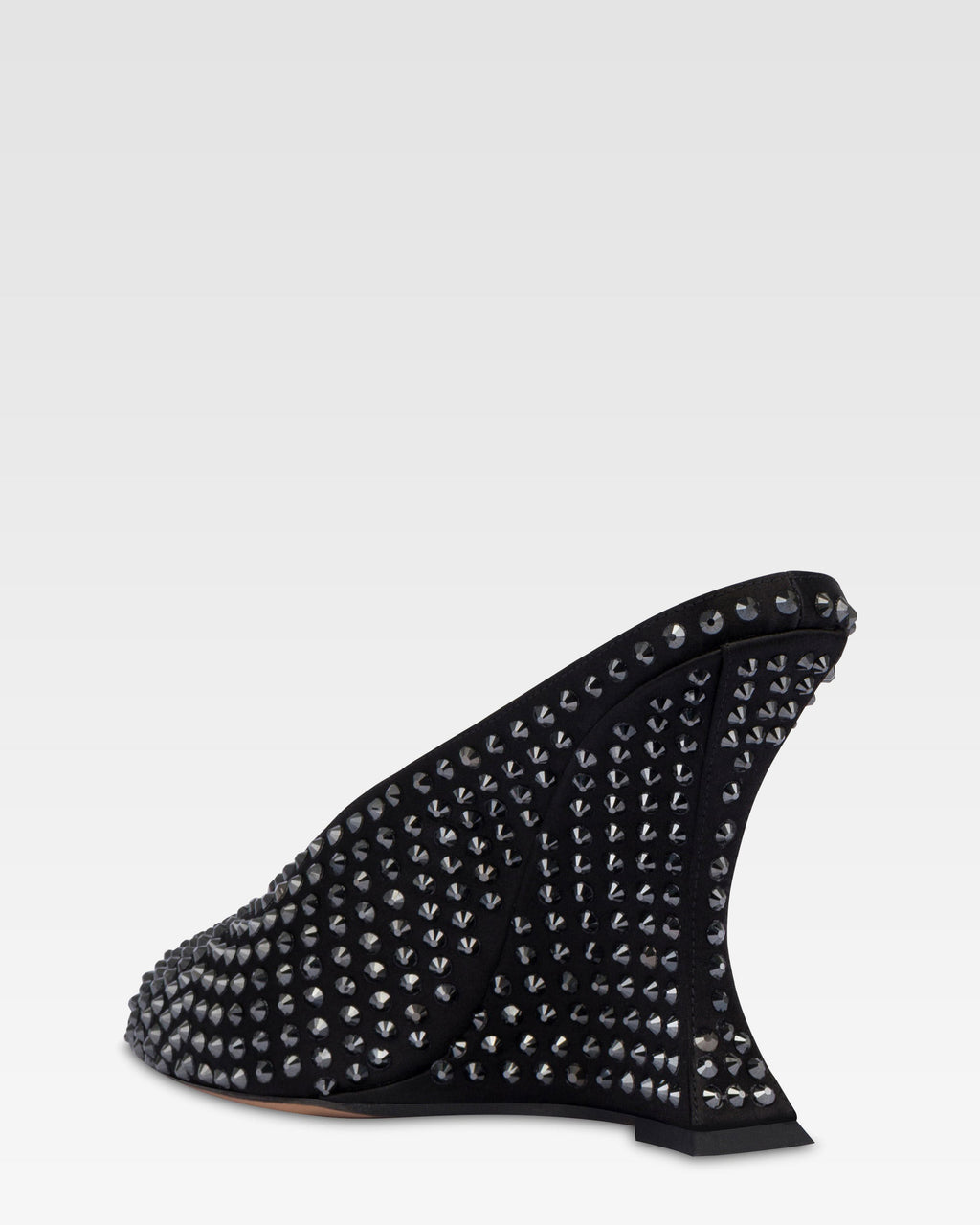 Sabots in raso nero con cristalli