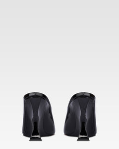 Sabots in vernice nera