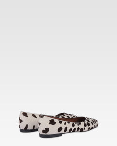 Ballerine in cavallino stampato bianco e marrone scuro