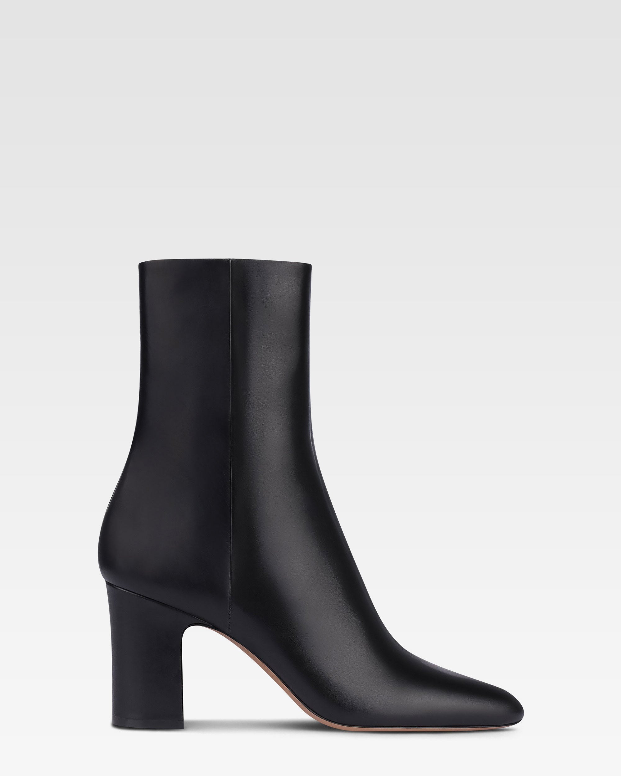Ankle boots in black calf leather