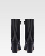 Botines de piel de becerro color negro