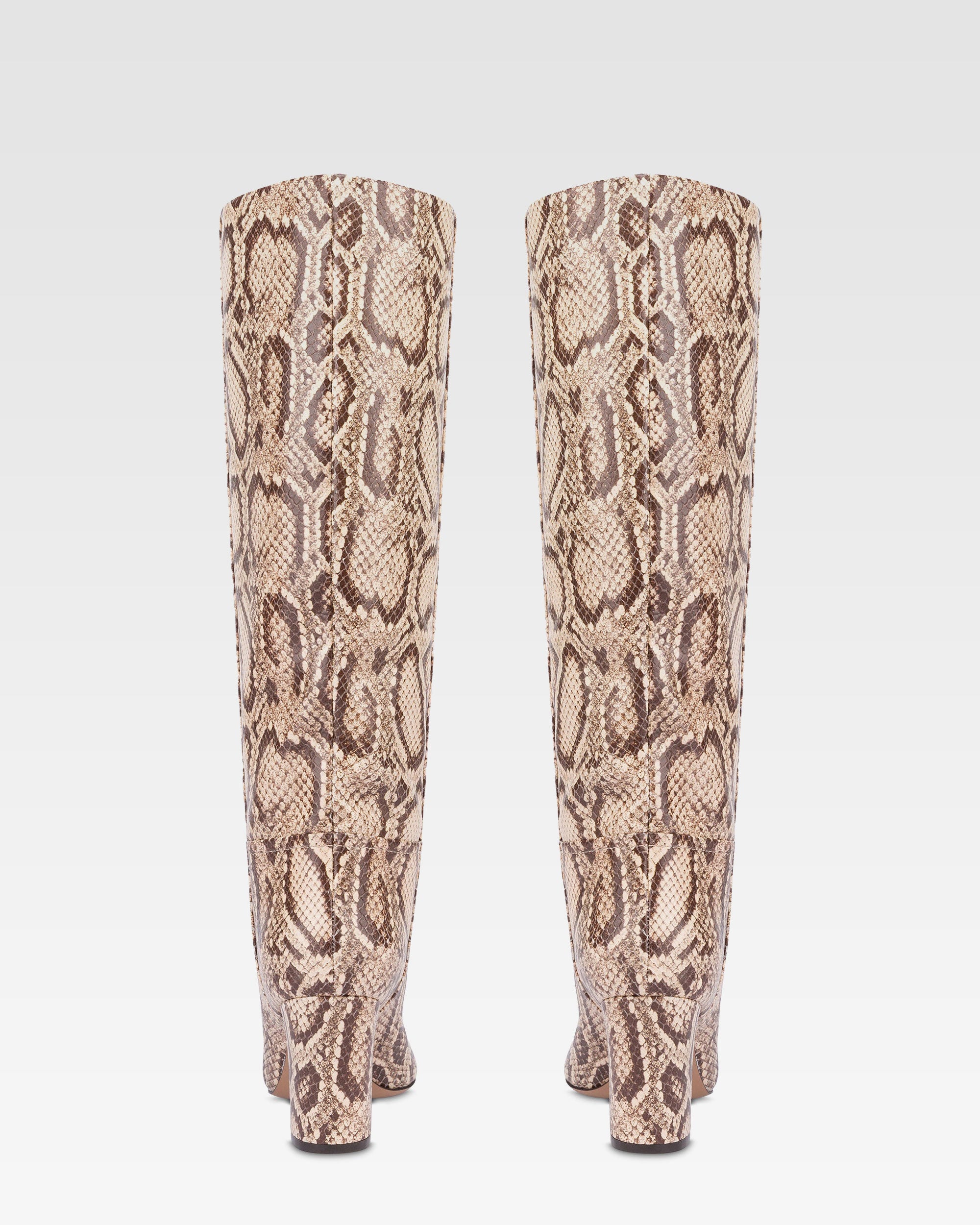 Stiefel aus weissem und dunkelbraunem Leder mit Python-Print