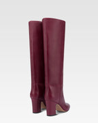 Bottes en cuir de veau rouge sombre
