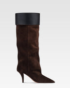 Boots in chocolate calf suede leather