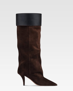 Boots in chocolate calf suede leather