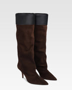 Boots in chocolate calf suede leather