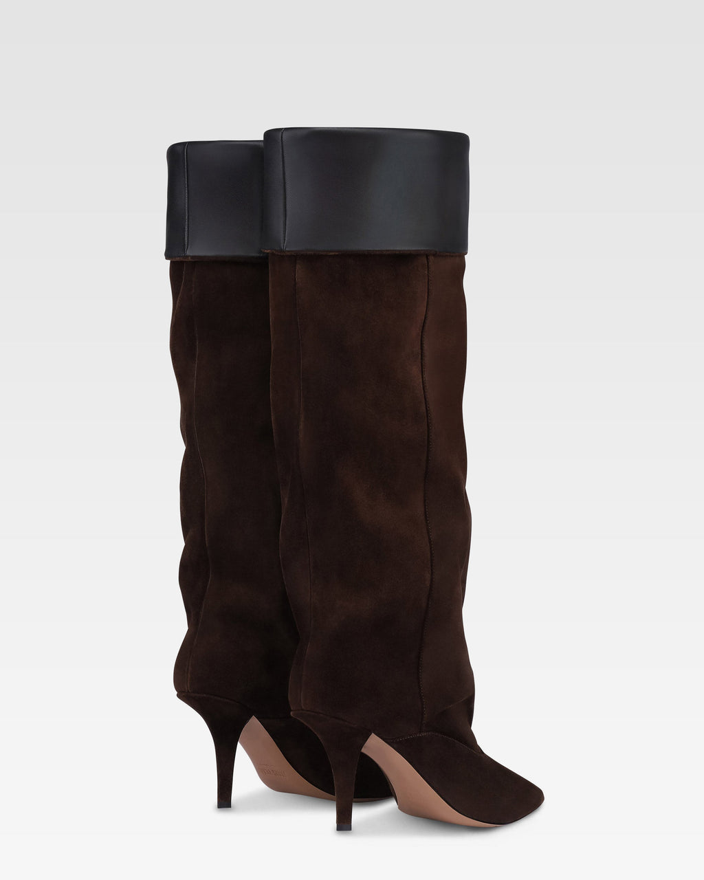 Boots in chocolate calf suede leather