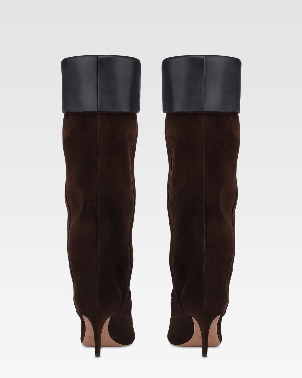 Boots in chocolate calf suede leather