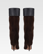 Boots in chocolate calf suede leather