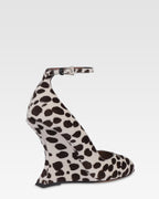 Pumps in cavallino stampato bianco e marrone scuro