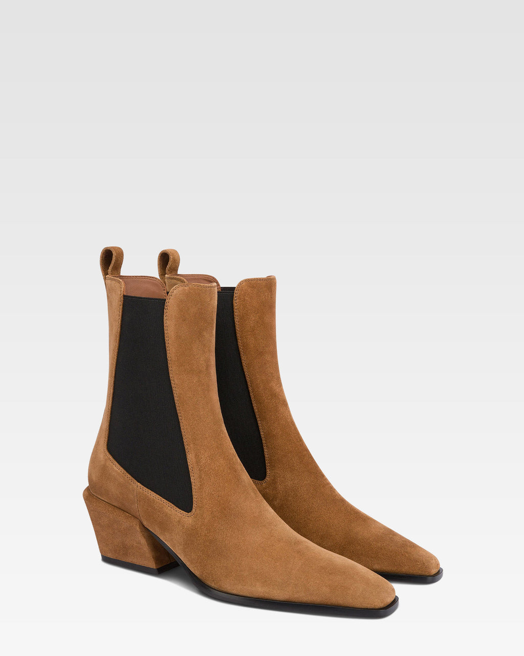 Bottines en cuir suede de veau couleur marron