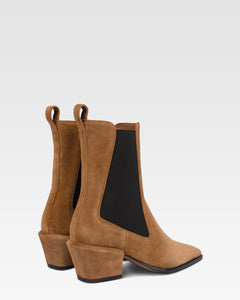 Bottines en cuir suede de veau couleur marron