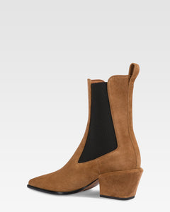 Bottines en cuir suede de veau couleur marron