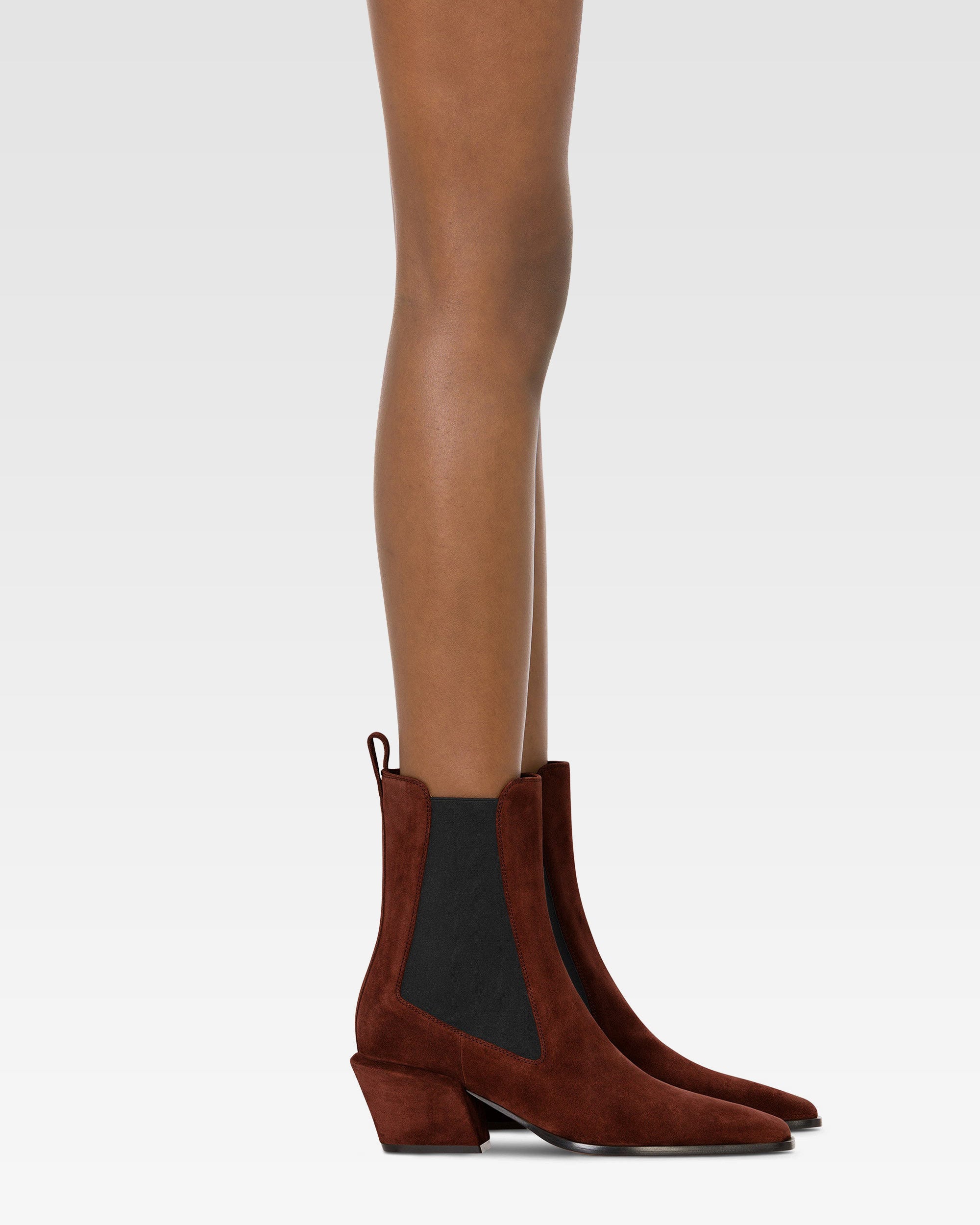 Ankle boots in mahogany calf suede leather