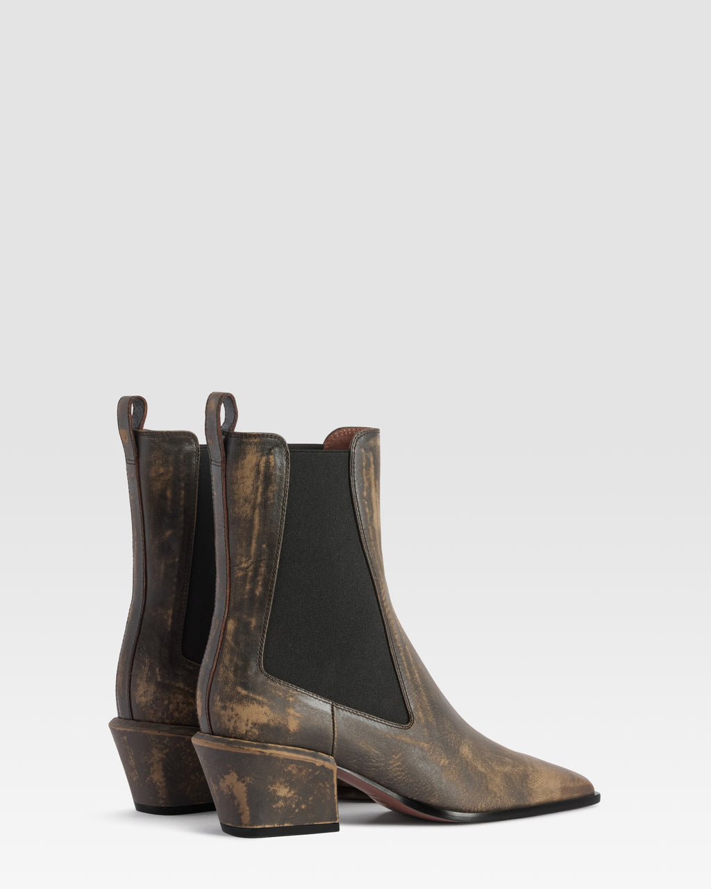 VINTAGE-EFFECT LEATHER ANKLE BOOT