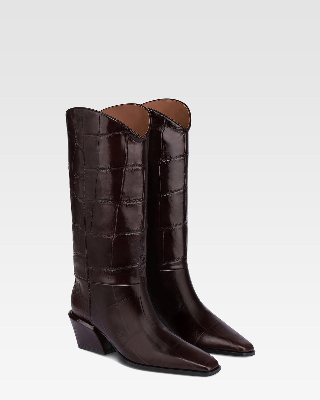 Boots in rouge noir croco-embossed leather